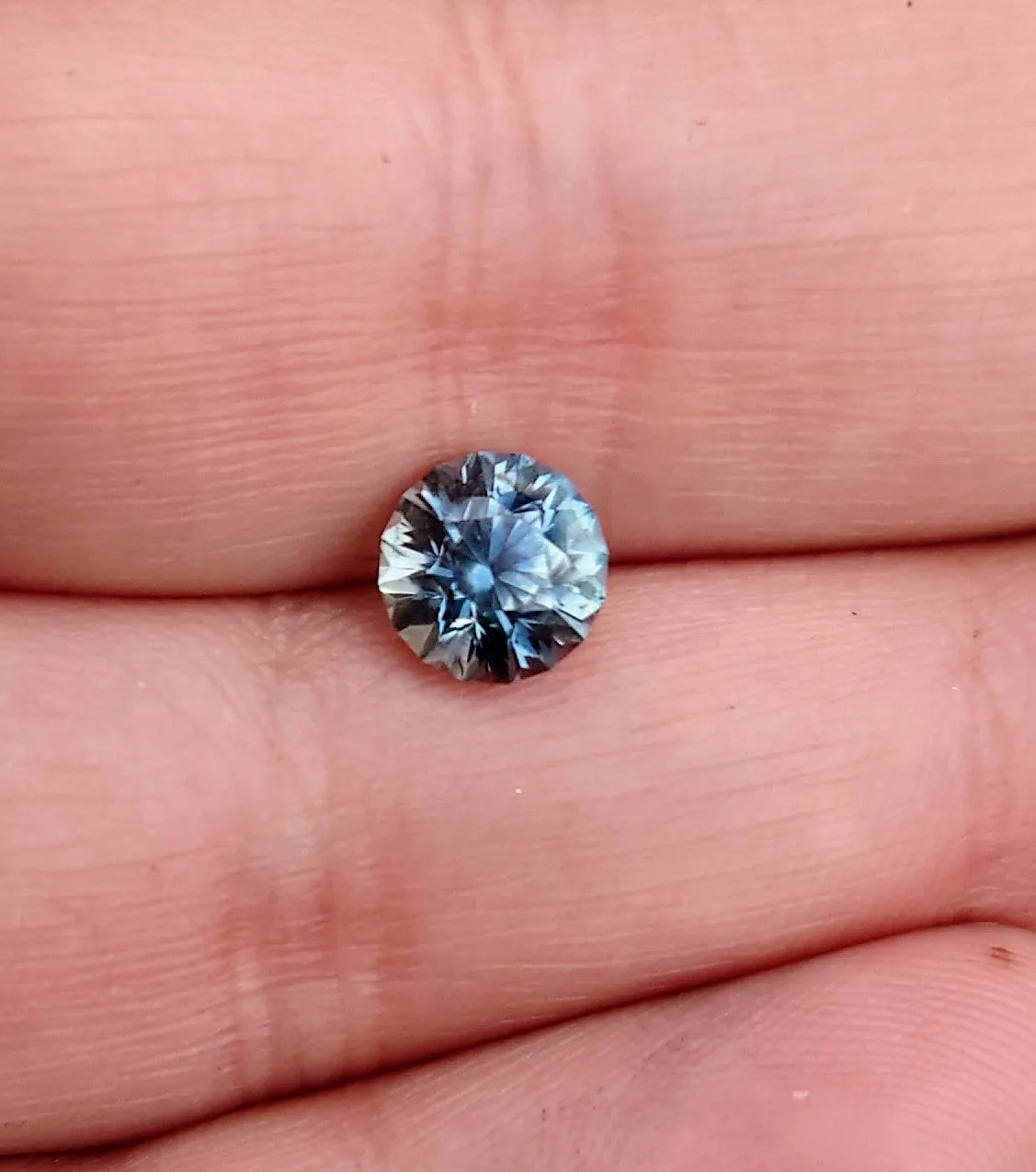 1.78ct INCREDIBLE BLUE TO TEAL MONTANA SAPPHIRE