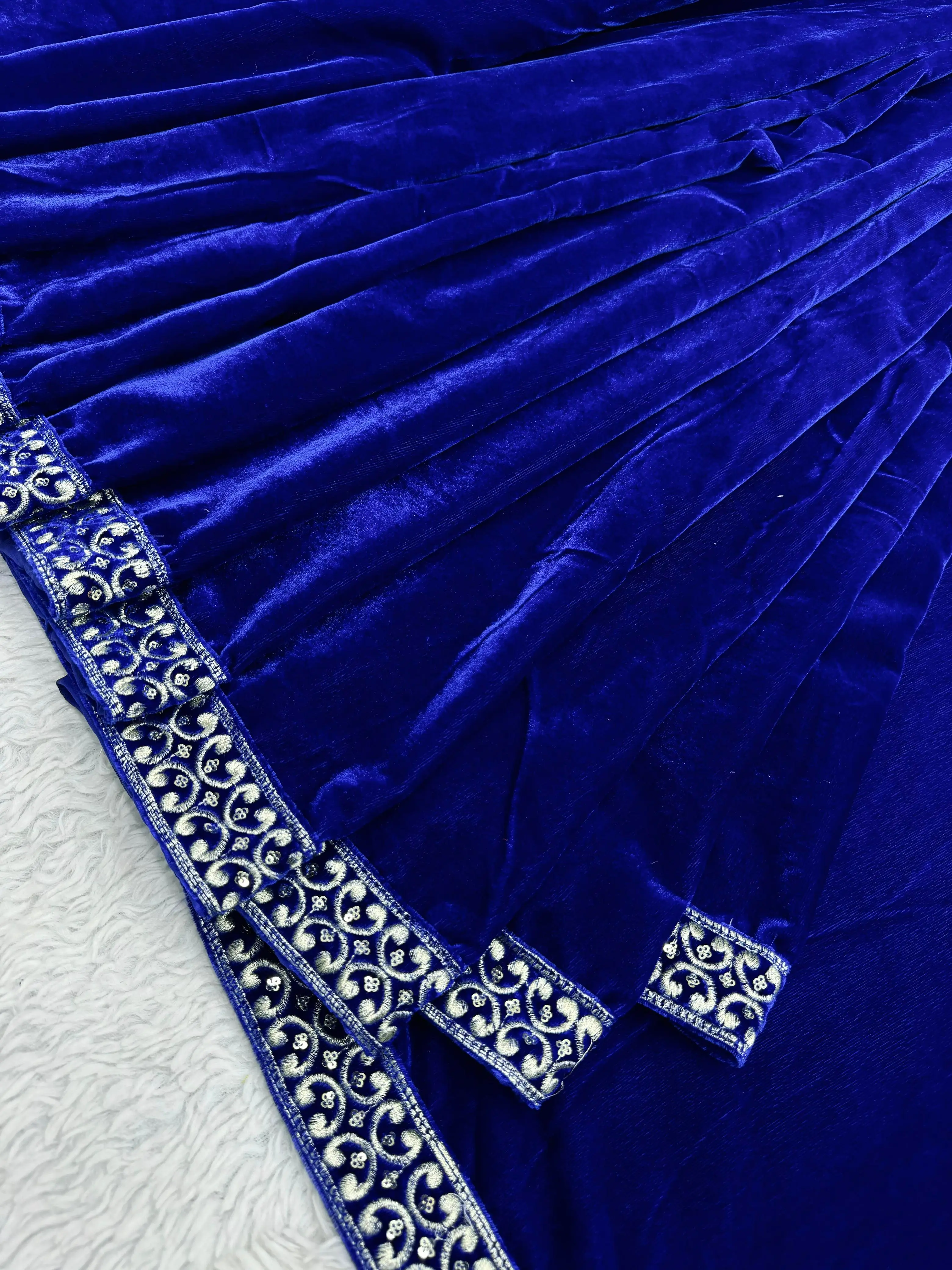 Beautiful Velvet Saree with Blouse  for Women -SSS001VS