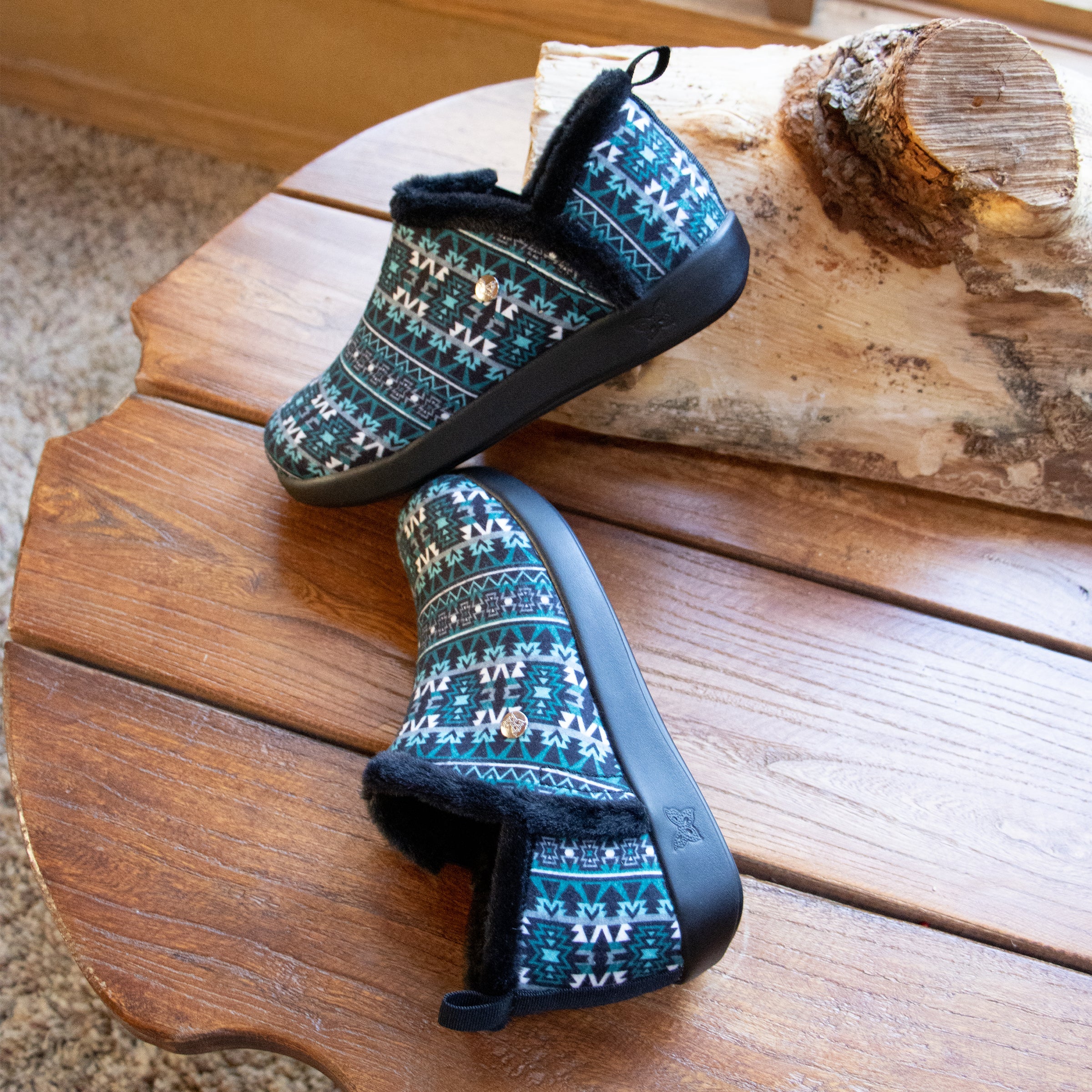 Cozee Santa Fe Teal Slipper