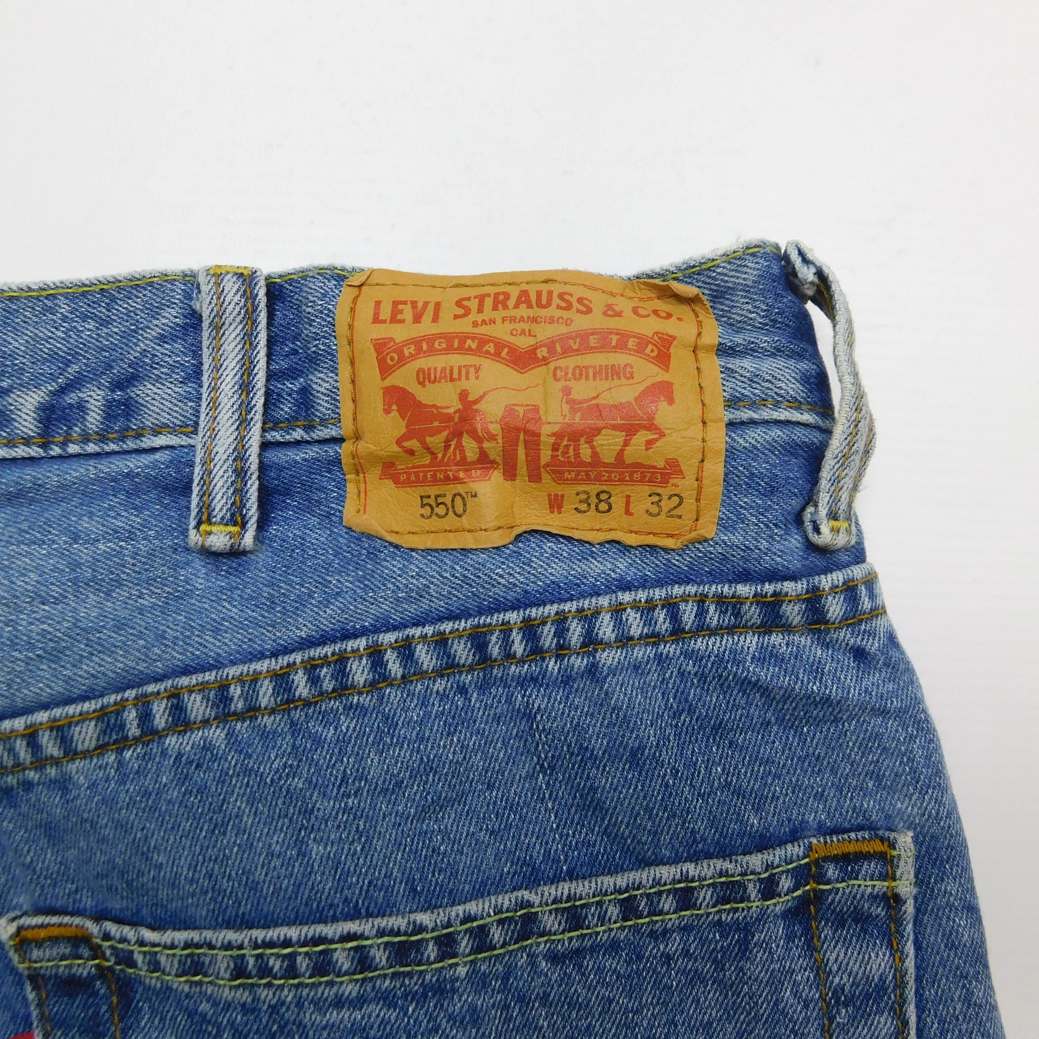 Levi's 550 Blue Jeans