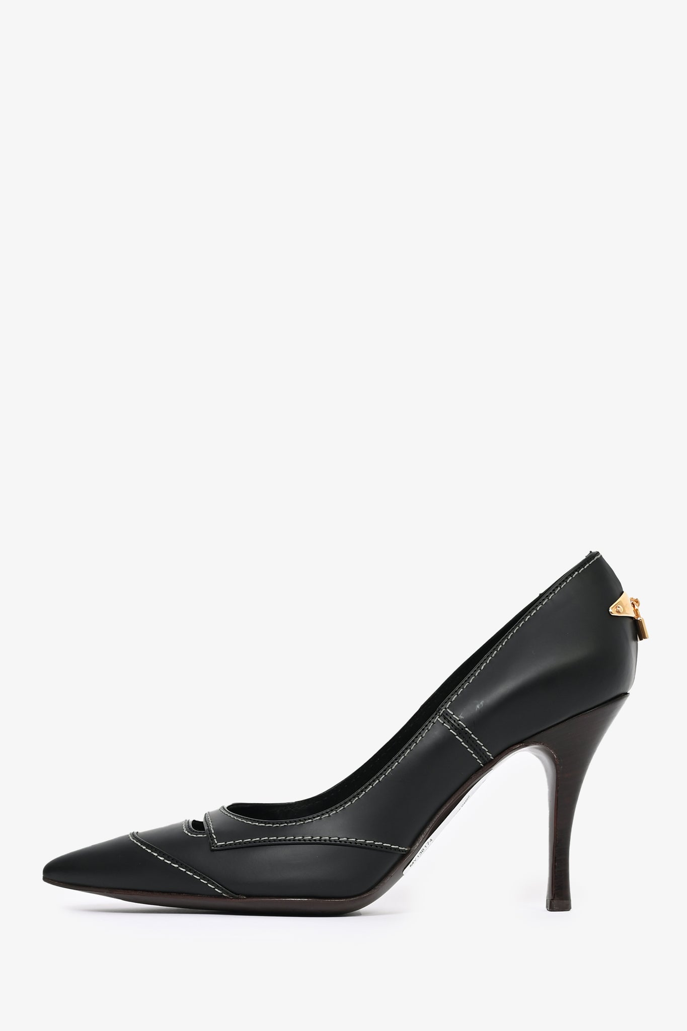 Louis Vuitton Black Leather Lock Detail Pump Size 37