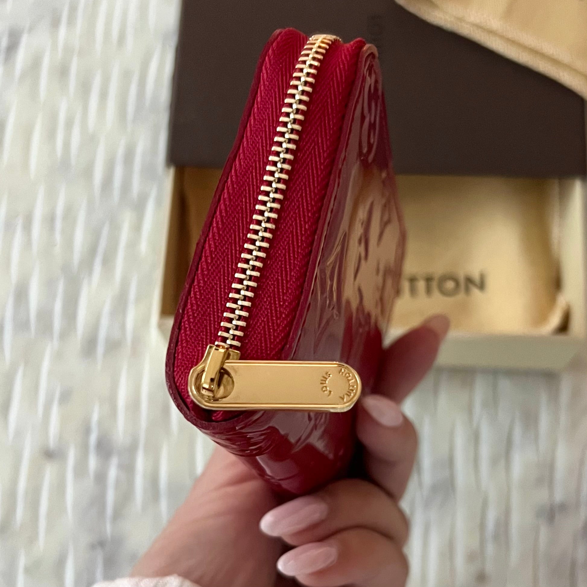 Louis Vuitton Zippy Coin Purse Wallet