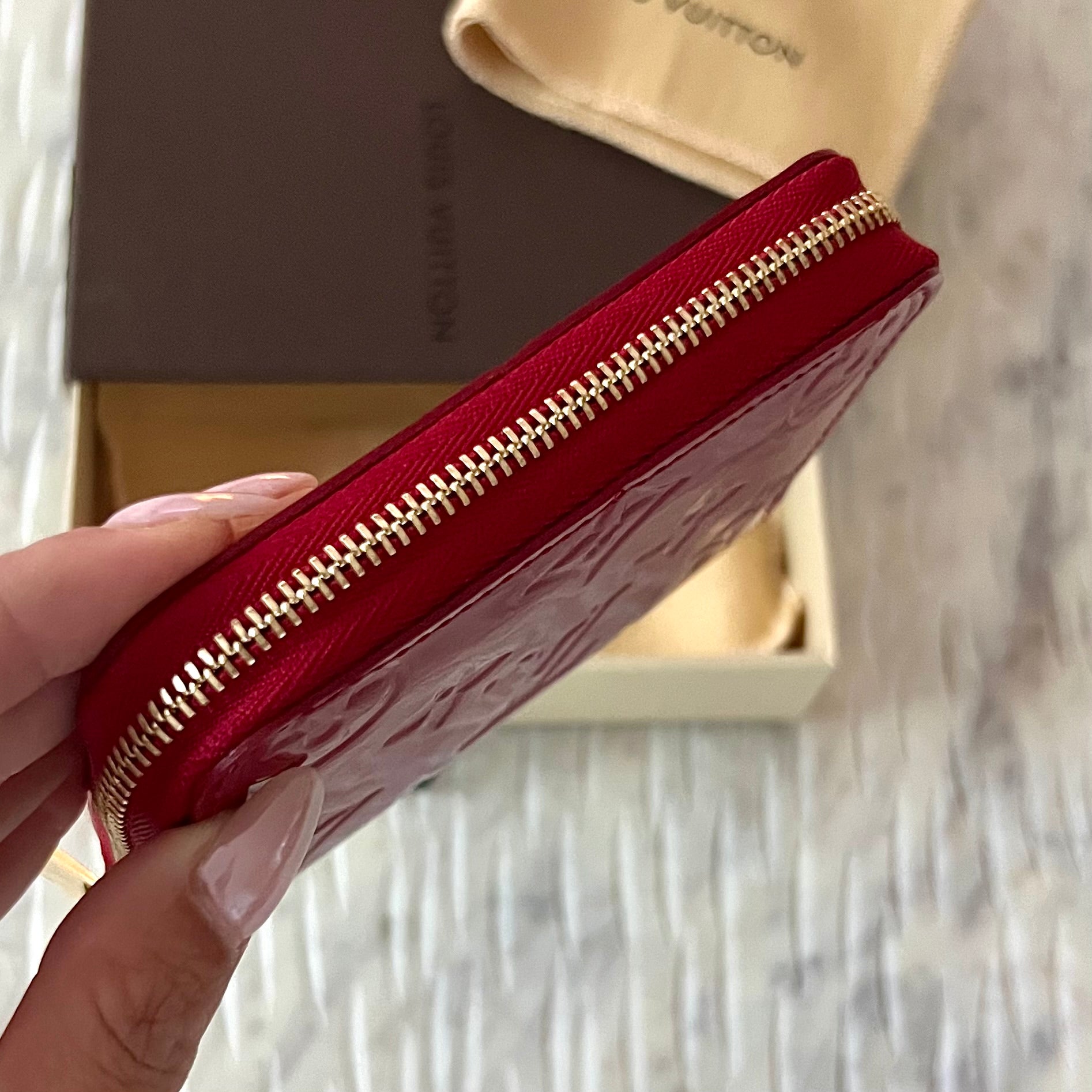 Louis Vuitton Zippy Coin Purse Wallet