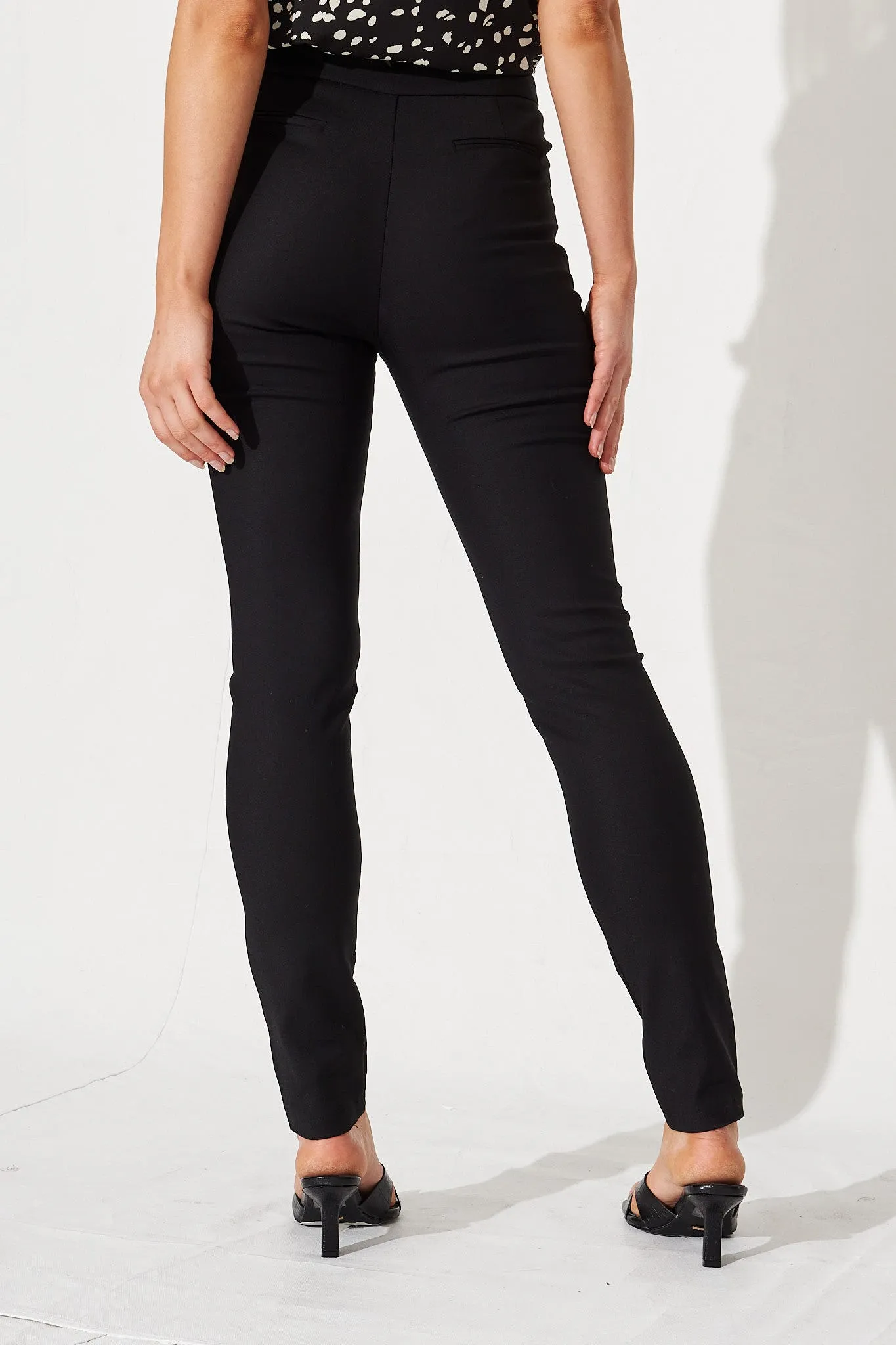 The Boss Pants In Black