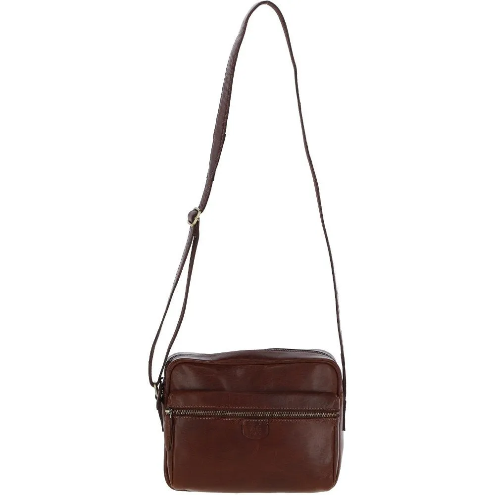 Unisex Ashwood Leather Body Bag – Chestnut Tan: T-72