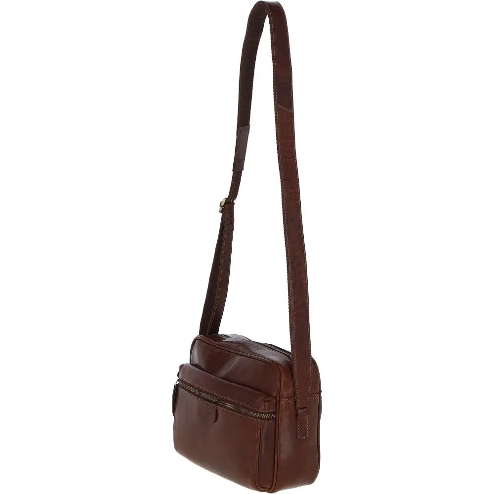 Unisex Ashwood Leather Body Bag – Chestnut Tan: T-72