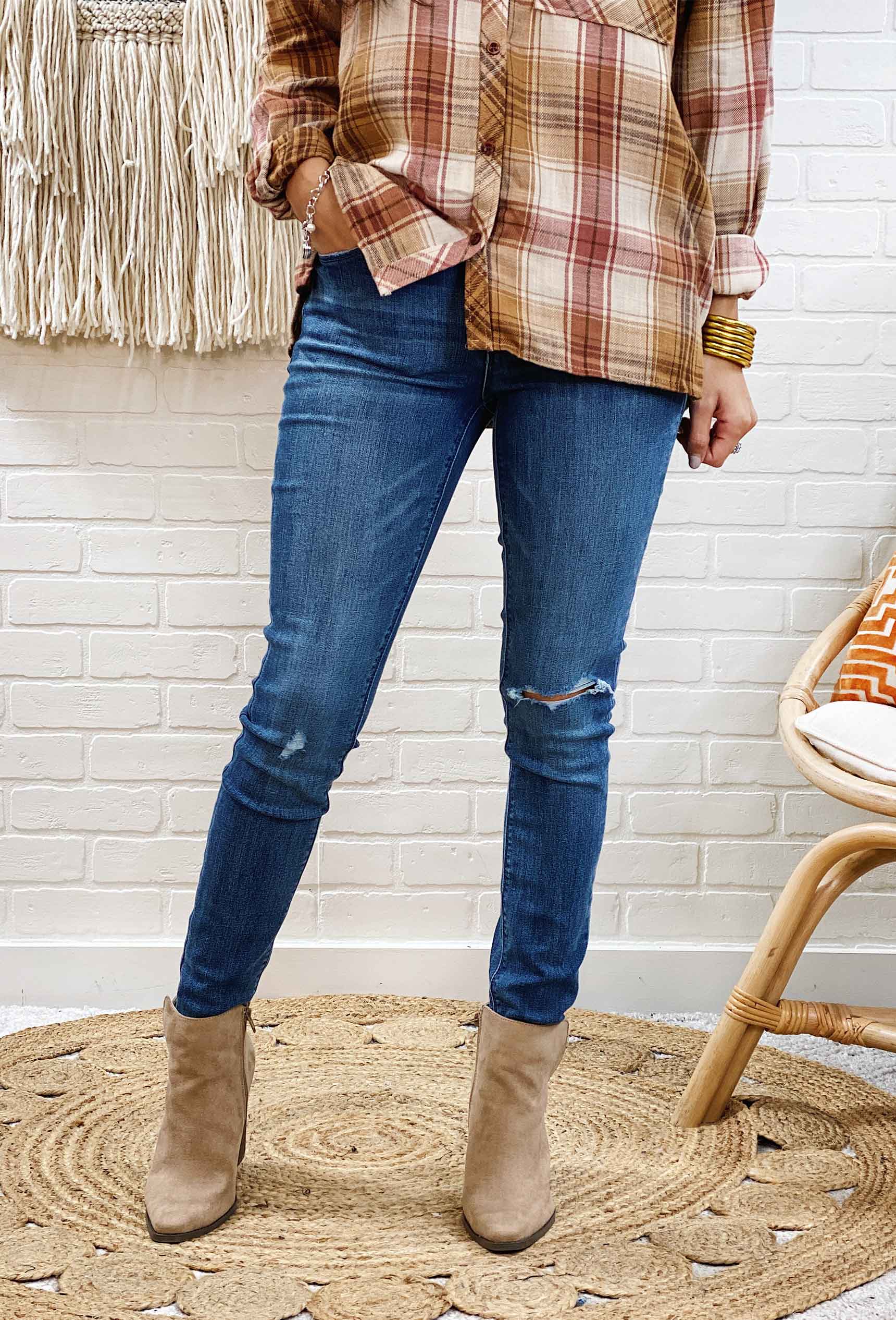 Unpublished Kora Mid Rise Skinny Jeans in Ride